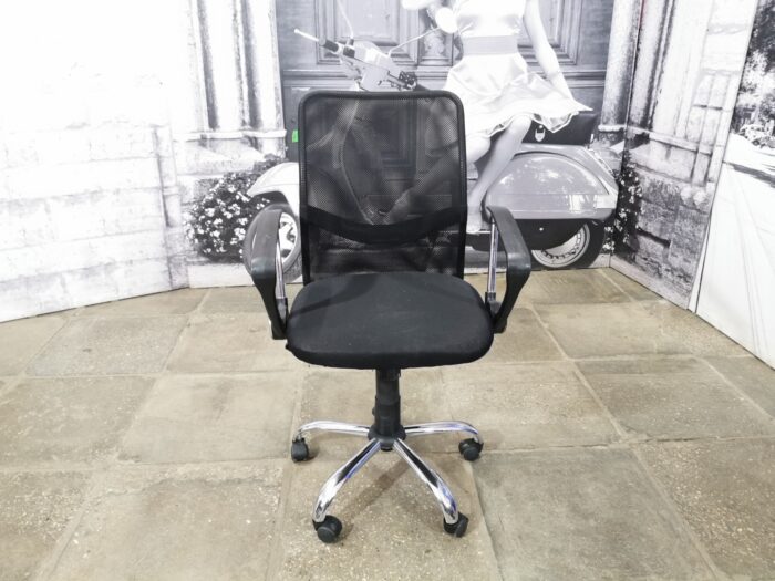 Кресло компьютерное б/у RIVA CHAIR 805 12204-ЧРН (черный) сетка/ткань