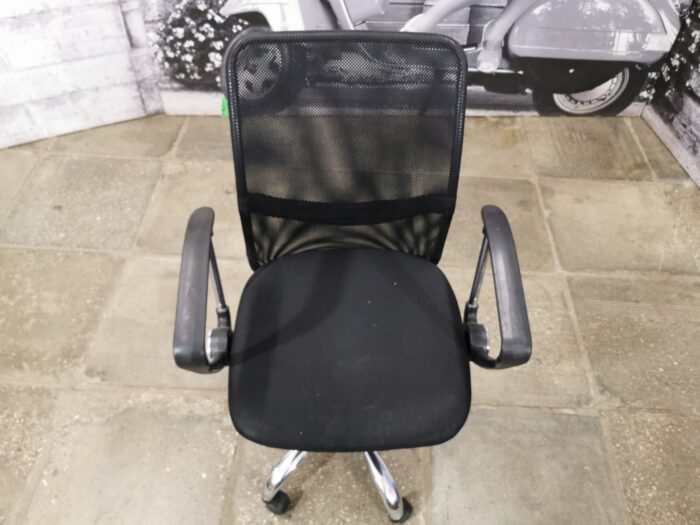 Кресло компьютерное б/у RIVA CHAIR 805 12204-ЧРН (черный) сетка/ткань