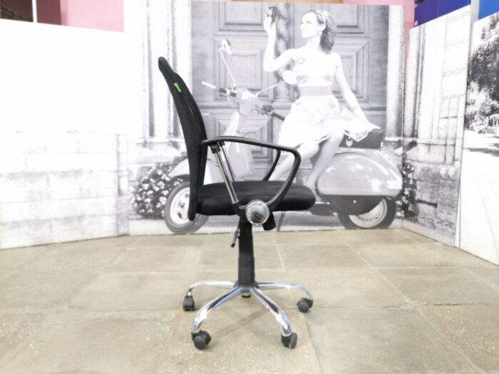 Кресло компьютерное б/у RIVA CHAIR 805 12204-ЧРН (черный) сетка/ткань