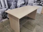 Стол письменный б/у 140х70х75 22мм  03003/2-ДБС (дуб светлый)