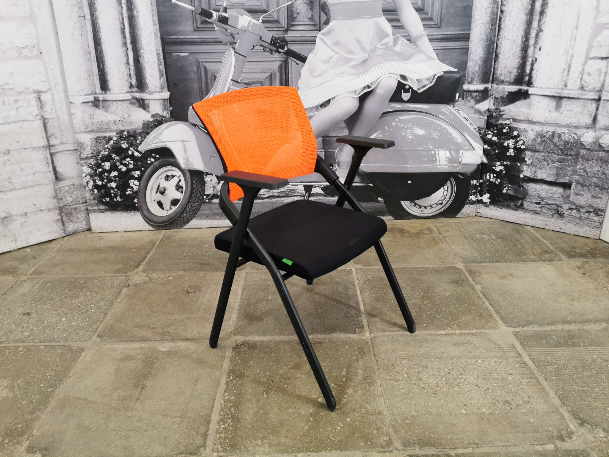 Стул для посетителей складной б/у RIVA CHAIR М2001 12086-ОРЖ (оранжевый) сетка Стул для посетителей складной б/у RIVA CHAIR М2001 12086-ОРЖ (оранжевый) сетка
