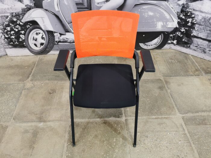 Стул для посетителей складной б/у RIVA CHAIR М2001 12086-ОРЖ (оранжевый) сетка