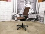 Кресло компьютерное б/у  KONIG NEURATH 12169-КРЧ (коричневый) ткань